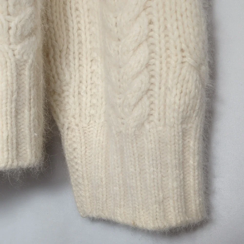 J. Crew Handknit Cozy Cream Cable Knit Sweater Wool‎ Angora Quiet Luxury Small